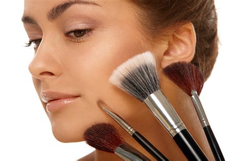 Step-by-Step Guide To Basic Makeup Application For A Rookie | AlphaGirl ...