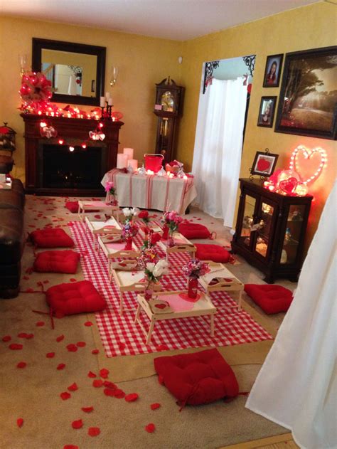 bedroom picnic ideas for couples