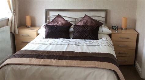 NUTS END BED & BREAKFAST (Rhyl, Wales) - B&B Reviews & Photos - Tripadvisor