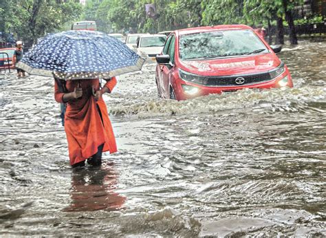 Heavy rainfall inundates several ‘water-pockets’ in city
