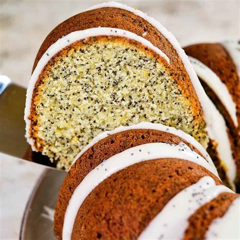 Lemon Poppy Seed Pound Cake