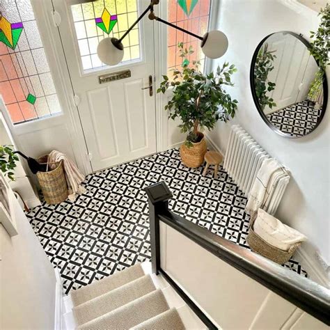 23 Modern Stair Runner Ideas for a Quick and Easy Staircase Upgrade