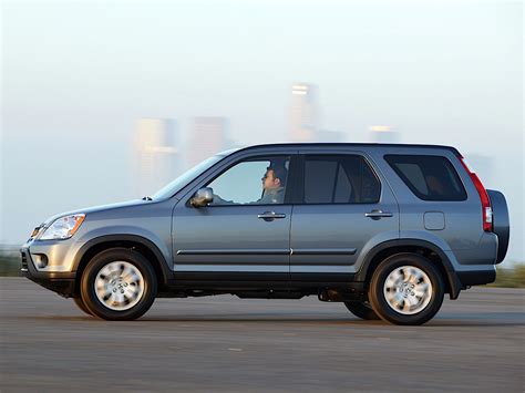HONDA CR-V Specs, Performance & Photos - 2004, 2005, 2006, 2007 ...