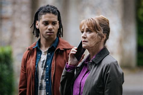 ‘Harry Wild’: Jane Seymour Previews Romance and Killers in Season 4 ...