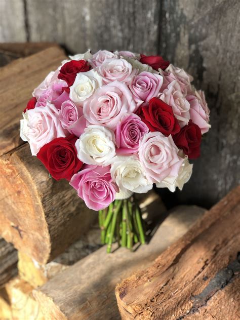 Rose Pink Red Roses Bouquet at Milla Anstey blog