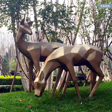 供应玻璃钢鹿动物雕塑几何切面鹿 仿真鹿广场园林庭院装饰-阿里巴巴