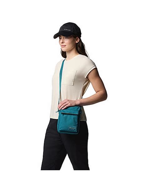 Buy Handbags Online in India at Columbia Sportswear