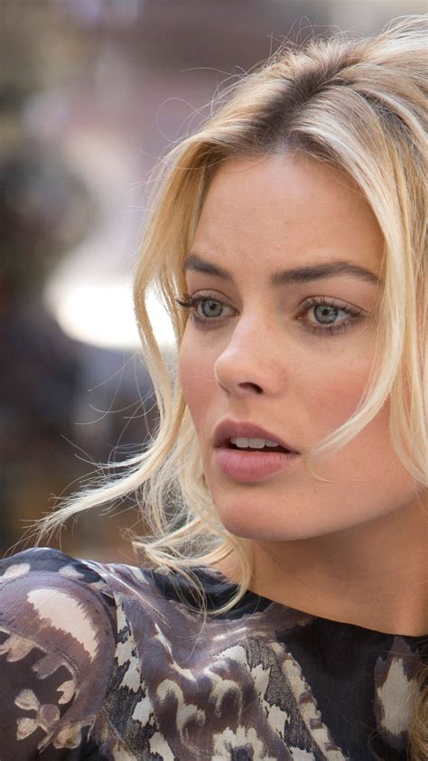 [100+] Margot Robbie Pictures | Wallpapers.com