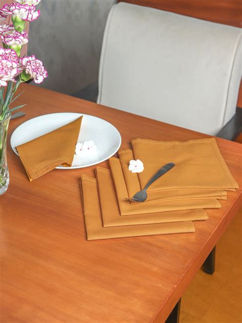 Buy Dining Table Covers Online India | Table Runner | Mats & Napkins ...