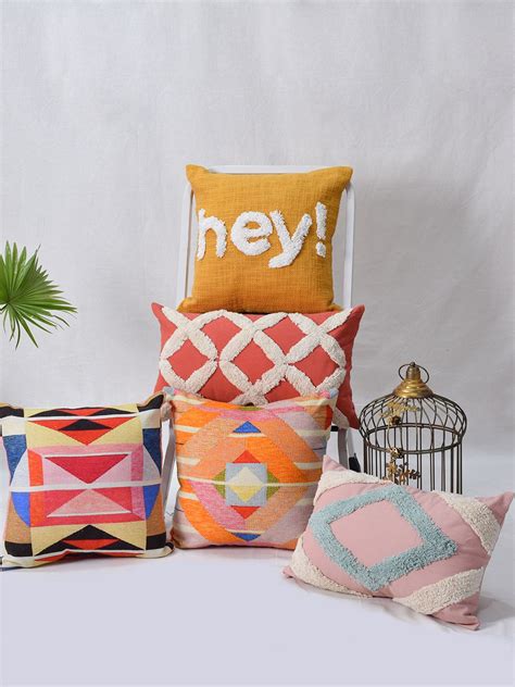 Set of 5 Singapore Square 40X40CM & Rectangle 30X50CM Cotton Cushion C