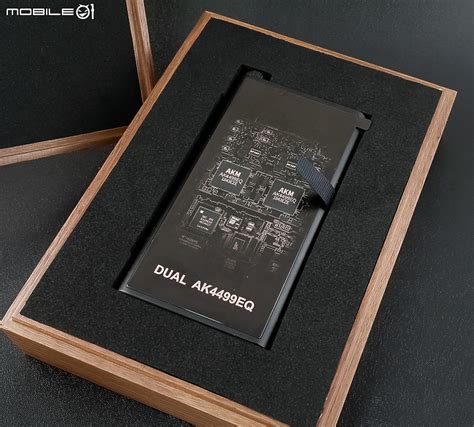 【北極熊開箱】旗艦級音樂饗宴- FiiO M15 - Mobile01