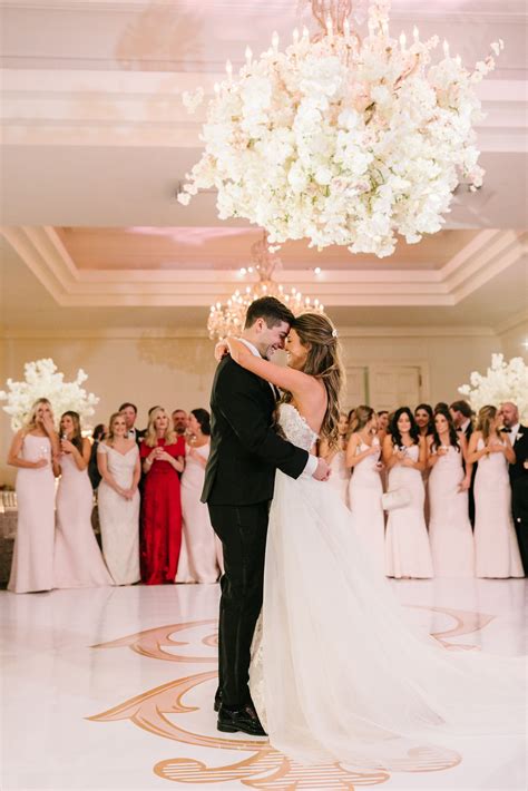 W.O.W.: Claire Couvillion & Josh Smith - inRegister