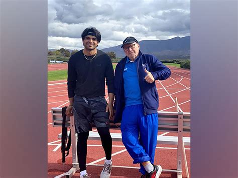 Neeraj Chopra bids farewell to coach Klaus Bartonietz as German mentor ...