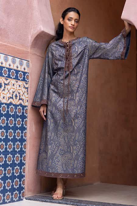 Shruti Sancheti | Designer Sarees, Gowns, Lehengas | Aza Fashions