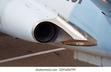 Jet Engine 的图像结果