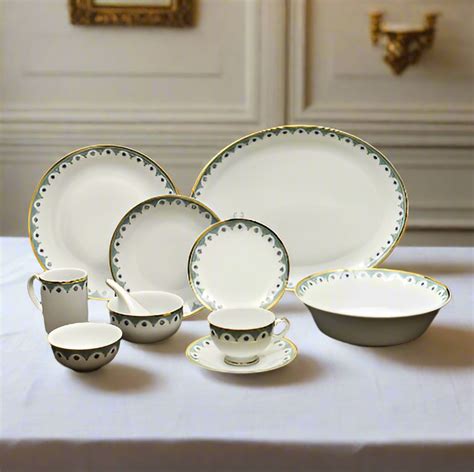 Porcelain Dinner Set 33 Pc | Isabella Gold | Ichkan – ICHKAN by Day To Day