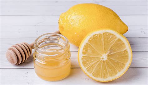 5 Remedies To Use Lemon For Quick Hair Growth - lifeberrys.com