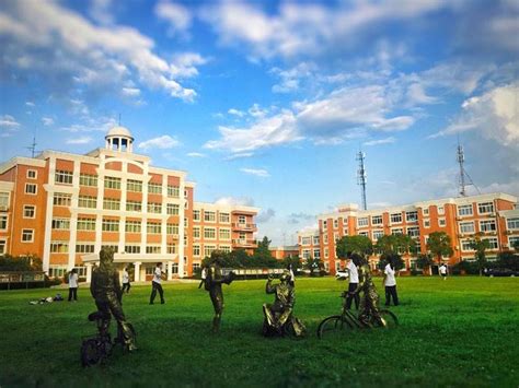 上海最好的四所高中，只要能考上，一只脚就迈入重点大学校门_腾讯新闻