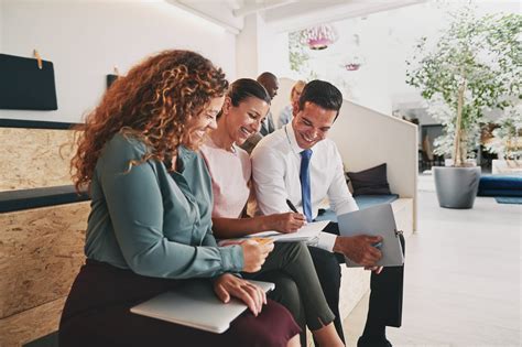 Examples of Respect at Work 的图像结果