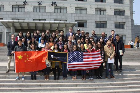 山东泰安：外国留学生体验中国传统文化
