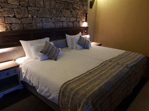 ZORNITZA FAMILY ESTATE RELAIS & CHATEAUX (Sandanski) - Hotel Reviews ...