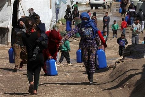 Amid pandemic, number of people forced to flee homes has risen, says U.N.