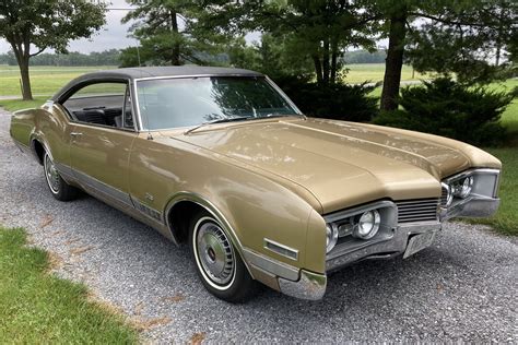 1967 Oldsmobile Delta 88 Custom Holiday Coupe for sale on BaT Auctions - sold for $11,600 on ...