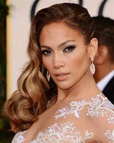 Wedding Hairstyles Hair To The Side by Wedding Hairstyles Side Swept Waves Inspiration And Tutorials Wedding Hairstyles Hair To The Side