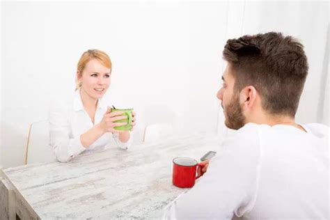 跟女的聊天怎么找话题,怎么和客户聊天找话题 - 伤感说说吧