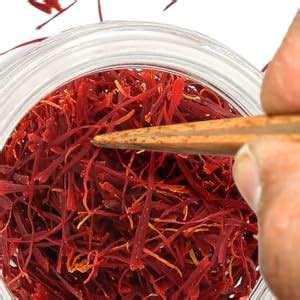 Dry Fruit Hub Pure Original Kashmiri Saffron/Kesar 1gm | Kaiser ...