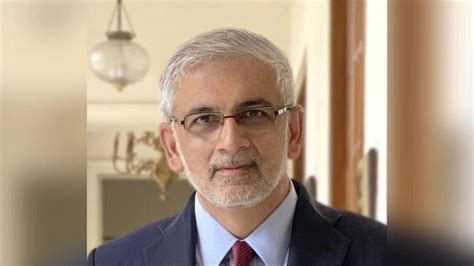 Jet Airways CEO gets stuck in traffic after leaving Delhi airport ...