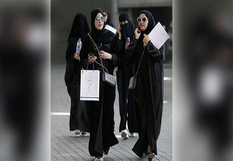 சவூதி ராணுவத்தில் பெண்களுக்கு அனுமதி! | nakkheeran