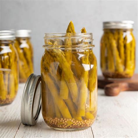 Dilly Pickled Asparagus Recipe: How to Make It