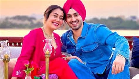 सिंगर Neha Kakkar के पति रोहनप्रीत का कीमती सामान हुआ चोरी - singer ...