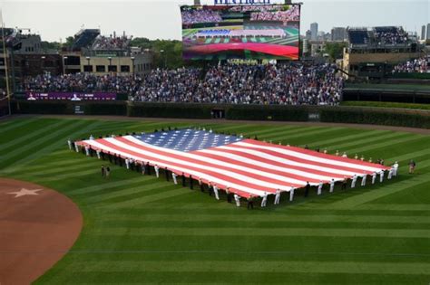 Wrigley Field, chicago, United States Of America - Top Attractions ...