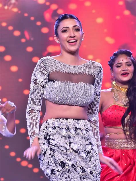 Neha Shetty : రూల్స్ రంజన్ ప్రీ రిలీజ్ ఈవెంట్లో మెరిపిస్తున్న నేహా ...