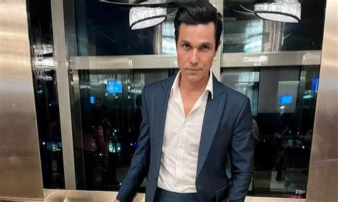 Randeep Hooda recalls attending Bollywood’s ‘networking parties’
