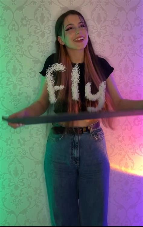 Gilli_Any - Hot photos - PT 3 : r/gilliany