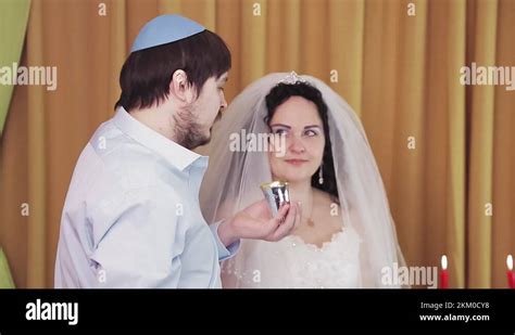 Jewish Bride and Groom 的图像结果