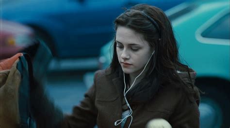 Brave Celebrity Hot Photo: kristen stewart - bella swan twilight