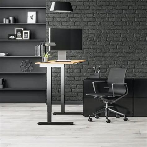 The Do’s And Don’ts Of Using A Standing Desk | Purpleark