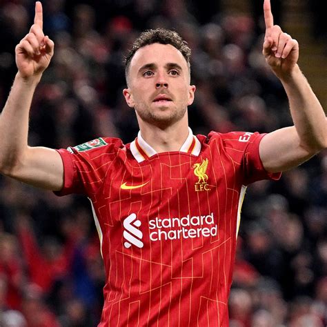Liverpool FC Star Diogo Jota Dies in Car Crash Days After Wedding