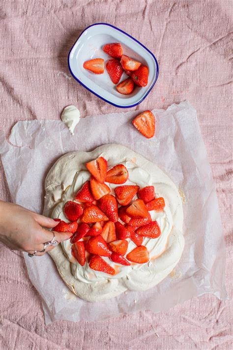 Strawberry, mint and elderflower low FODMAP pavlova - She Can't Eat What