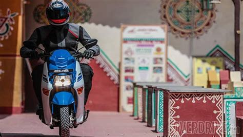 Honda Cliq first ride review - Overdrive
