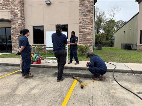 Sewer Pipe Repair 的图像结果