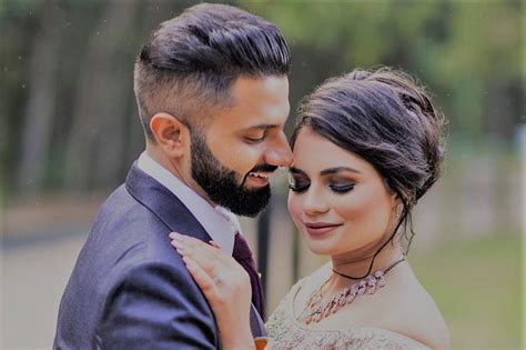 Wedding Symbols: What Are They and Should You Wear Them? Find Out Now!