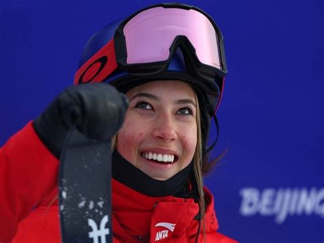 Beijing 2022: China's Eileen Gu bags halfpipe gold, becomes first ...