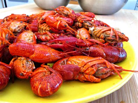 Frozen Crawfish Boil - How to cook Frozen Crawfish - Poor Man's Gourmet ...