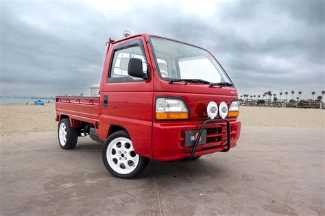 Discover the Appeal of 4×4 Used Japanese Mini Trucks