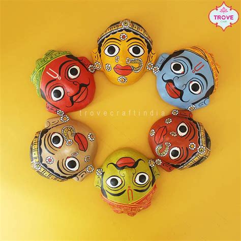 Set of 2 - Medium Cherial Wall Masks – Trove Craft India